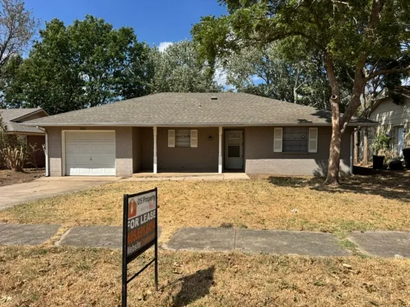 2021 Elmhurst Dr, Norman, OK 73071
