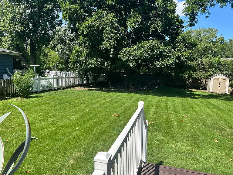 3940 Forest Ave — Photo 9