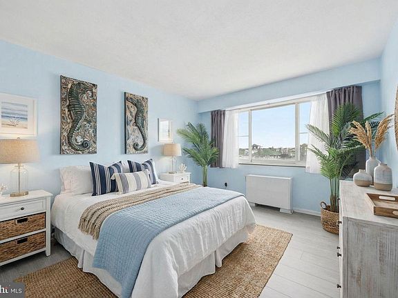 2nd image of 6101 Monmouth Ave APT 401