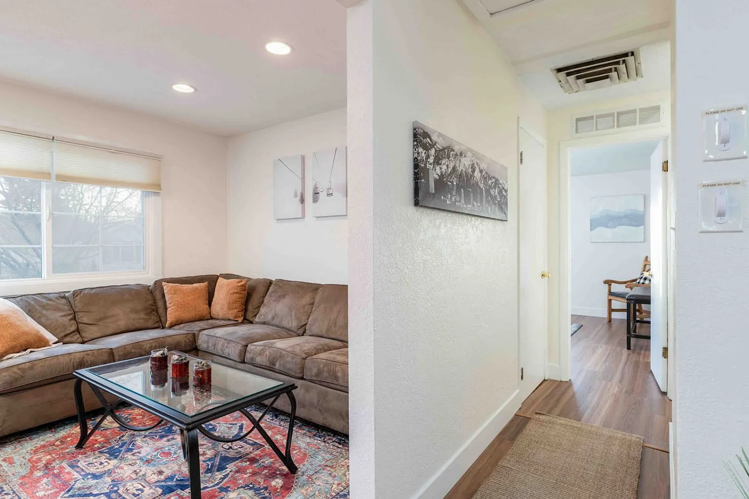 2 bed, 1.0 bath, 1237 sqft, $3,969 — Photo 4