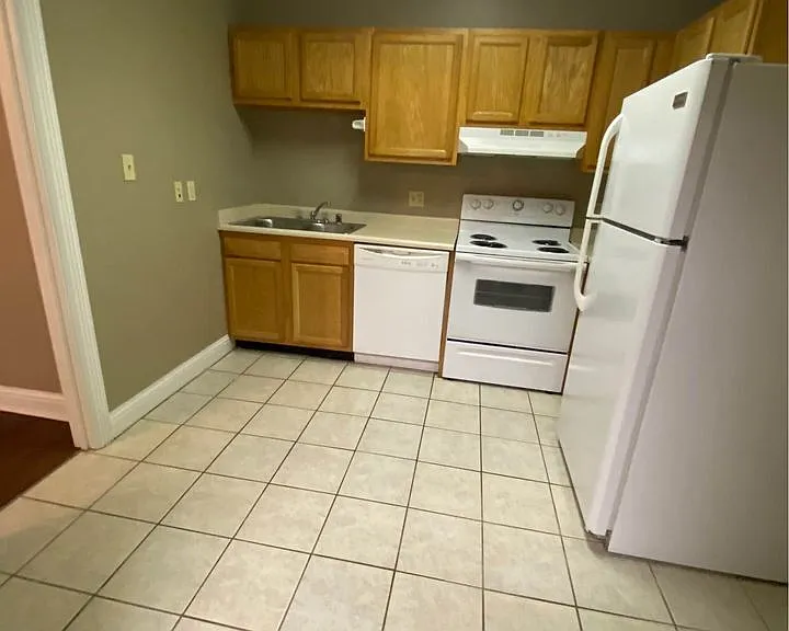 201 Aqueduct Dr — Photo 8
