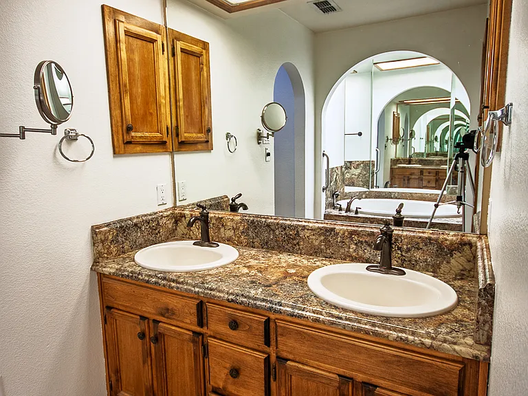 421 Chanticleer Pl — Photo 15