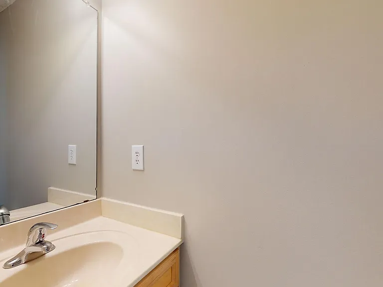 670 Emerald Cove Dr — Photo 21