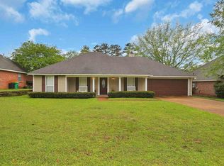 707 Towery Ct, Ridgeland, MS 39157
