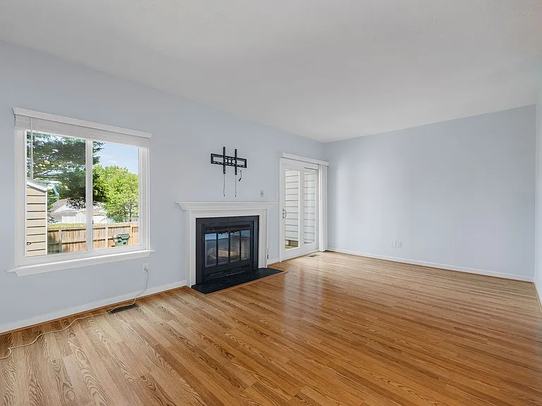 2087 Airy Cir — Photo 12
