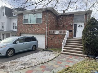 681 Broad Ave, Ridgefield, NJ 07657