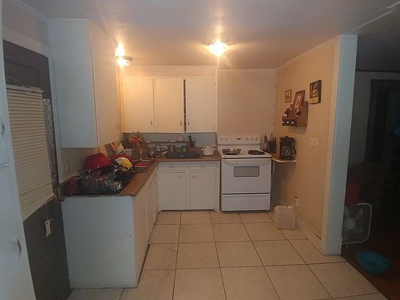 5th image of 2115 NW 13th St