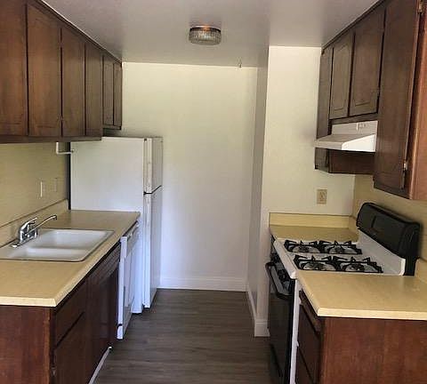 2nd image of 4601 Karbet Way #15