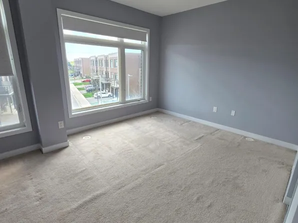 126 Dalhousie St, Vaughan, ON L4L 0L7