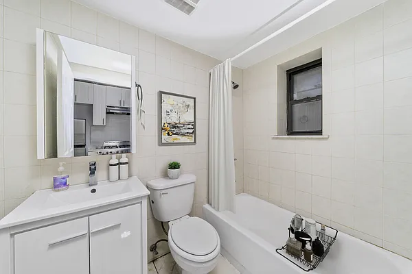 Rented by Vector New York, LLC | media 14