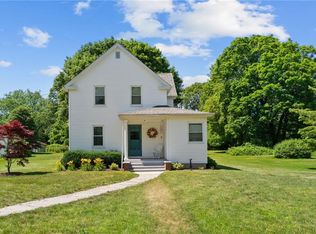 334 Fairgrounds Rd, South Kingstown, RI 02892
