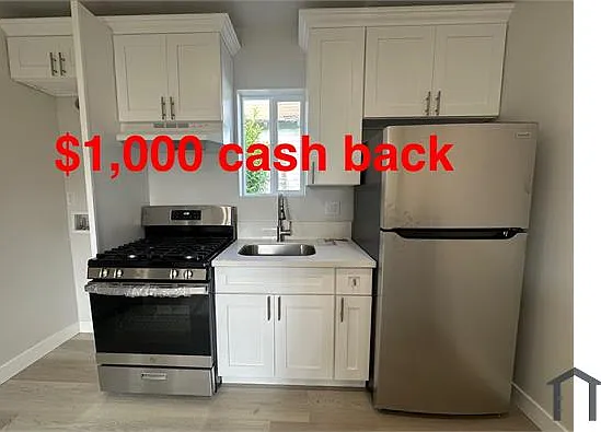 1 bed, 405 sqft, $2,095 — Photo 1
