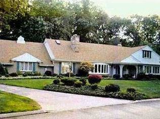 4111 Nantuckett Dr, Toledo, OH 43623