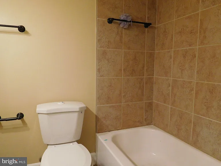 1318 W St NW #1 — Photo 17