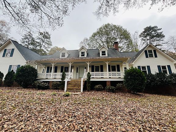 Exterior of this beautiful serene farm home