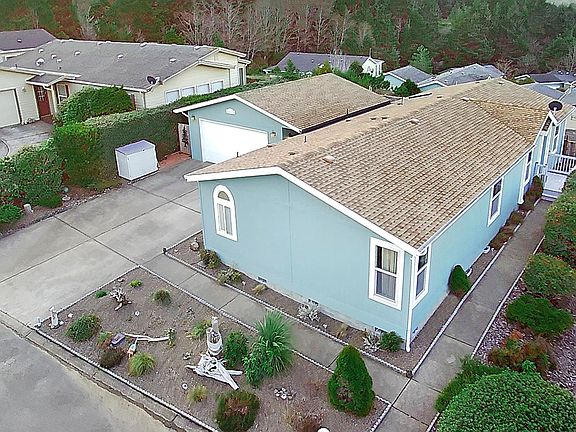 5th image of 648 NE 56th St