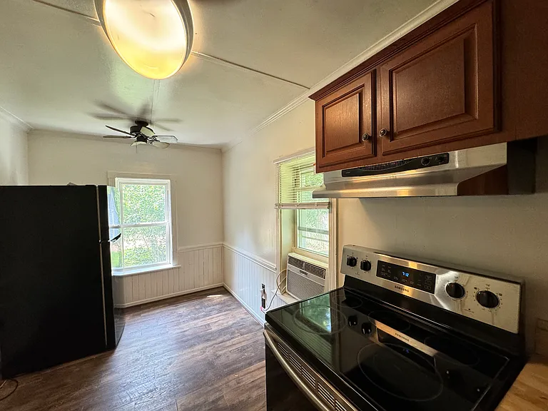 1005 Manning Dr — Photo 16