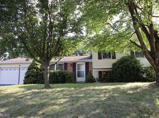 1333 Rock Chapel Rd, Herndon, VA 20170