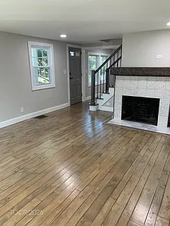 Building Photo - 6 Standish Ln