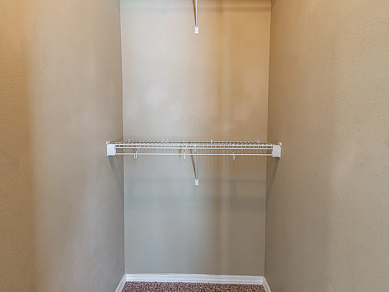 1332 S Lexington Ave — Photo 29