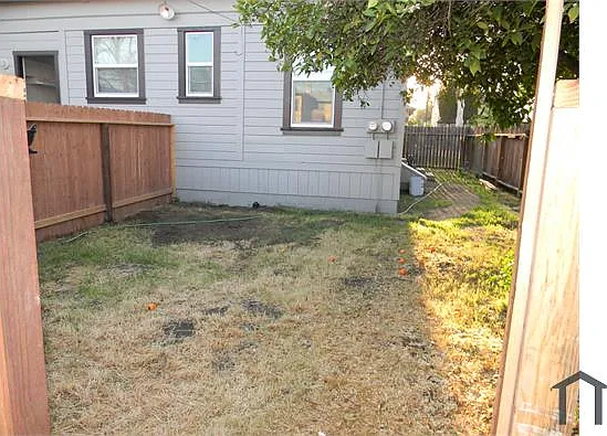 2 bed, 1000 sqft, $1,895 — Photo 3