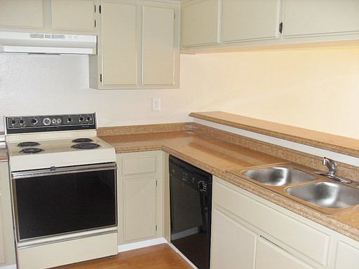 4th image of 505 W 5th St APT 315