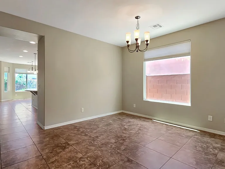 20737 W Valley View Dr — Photo 18