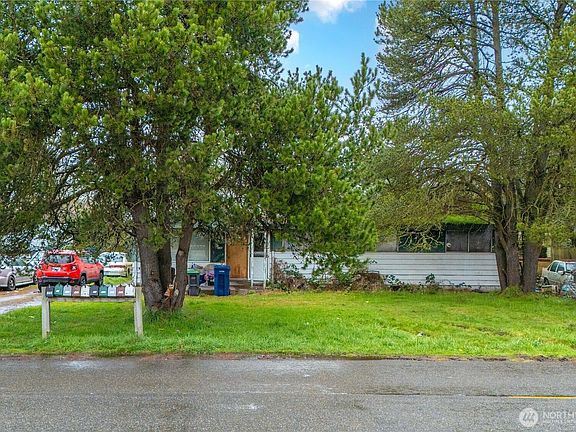 2nd image of 503 1st Avenue E