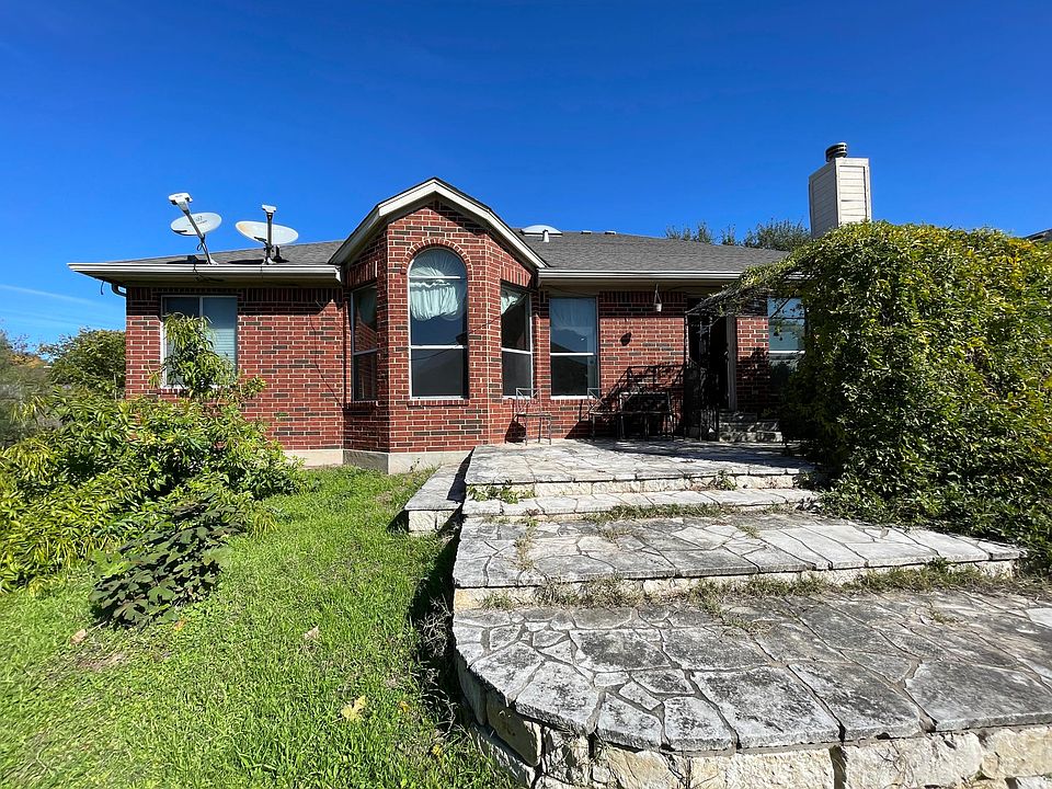 1st image of 905 Olympic Dr