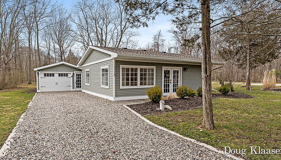 1st image of 1110 Golfmere Dr