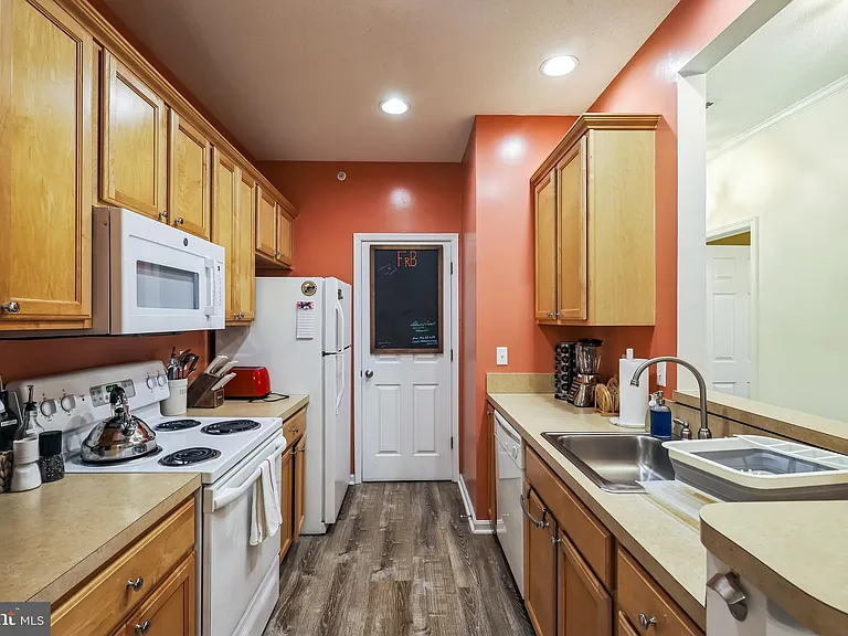 17054 N Brandt St #1306 — Photo 12