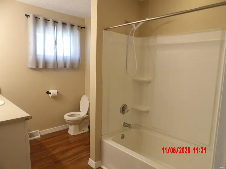 810 W Lincoln St — Photo 12