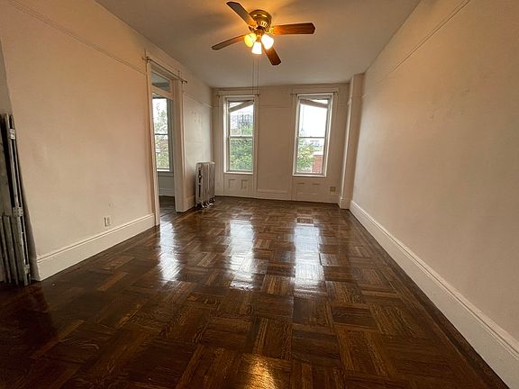4th image of 363 Tompkins Ave #3