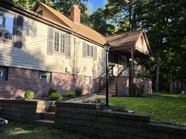 1675 McLaughlin Run Rd, Pittsburgh, PA 15241