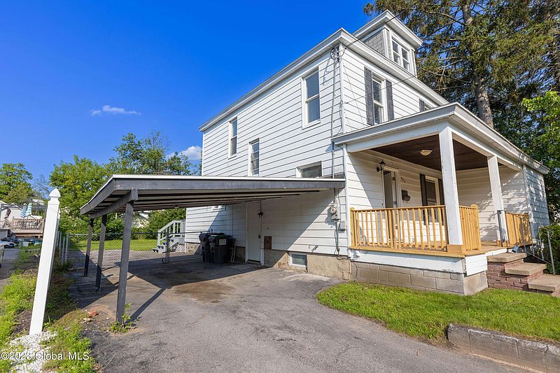 3rd image of 465 Bruno Street