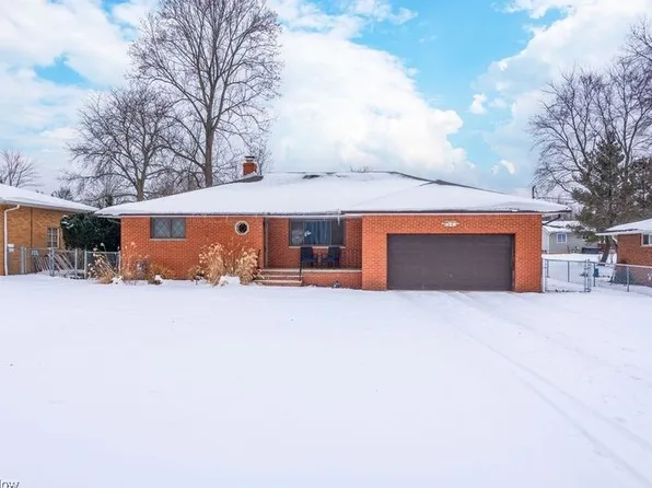 8380 Abbey Rd, North Royalton, OH 44133