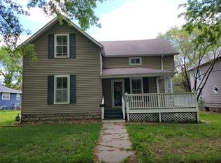 429 S Locust St, Ottawa, KS 66067