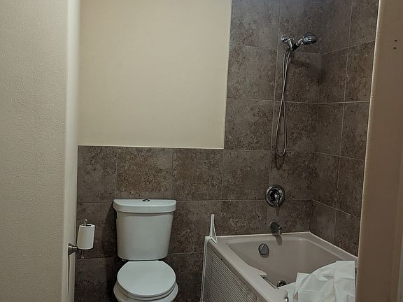 5th image of 31323 2nd Ave SW #3