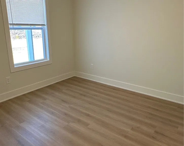 1108 W Main St — Photo 6
