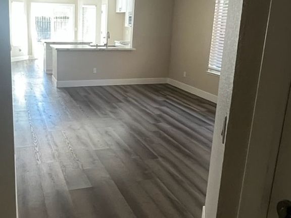 2nd image of 3035 Bridgeford Dr