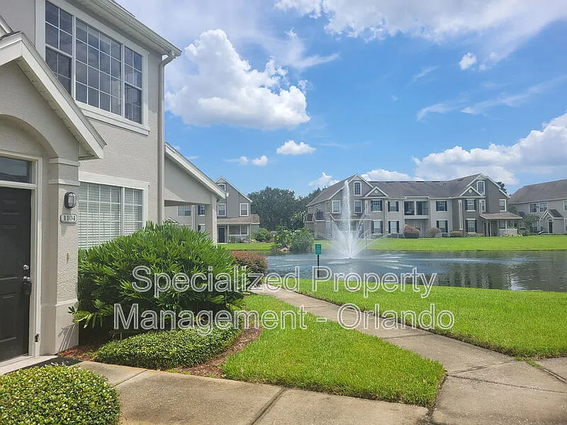 3 bed, 2.0 bath, 1202 sqft, $1,899 — Photo 2