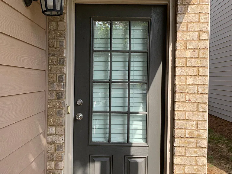 120 Greenfield Dr — Photo 3