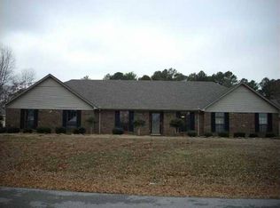 262 Oakview Cir, Killen, AL 35645
