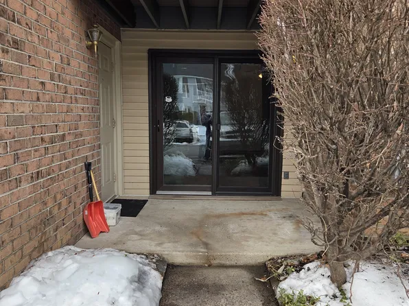 677 Sparrow Ln #A, Langhorne, PA 19047