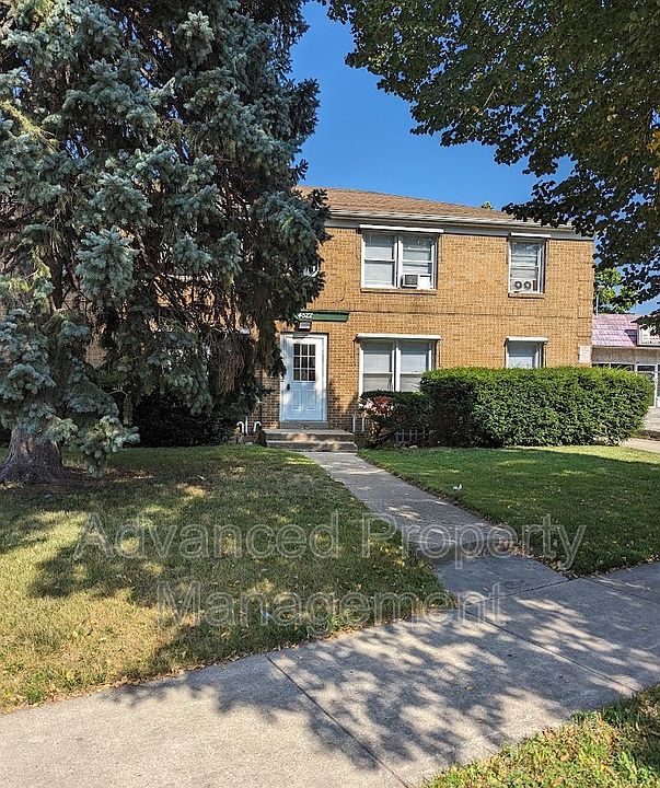 1st image of 4522 N Teutonia Ave