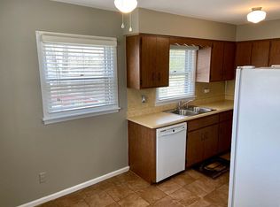 2032 Indian Rd, Waukegan, IL 60087