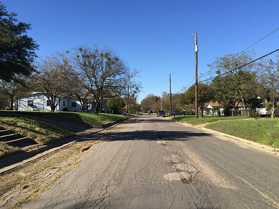 2nd image of 400 N 5th St