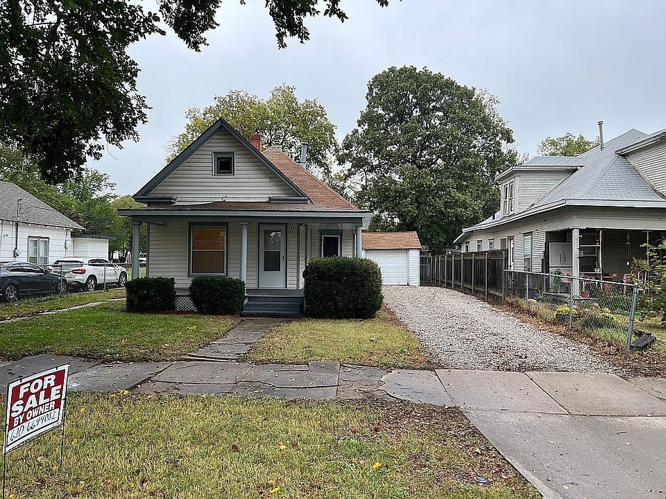 1st image of 718 E 8th Ave