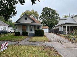 718 E 8th Ave, Hutchinson, KS 67501