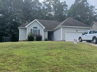 1018 Falcon Run Dr, Soddy Daisy, TN 37379